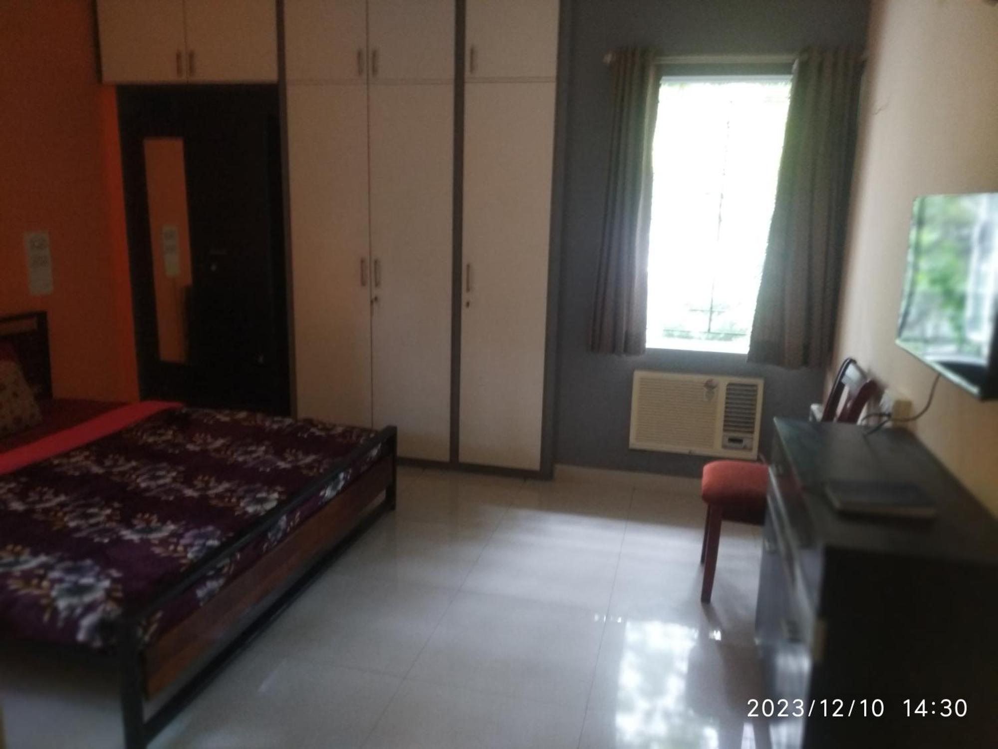 Royale Seaward Service Apartments Ченнаи Экстерьер фото